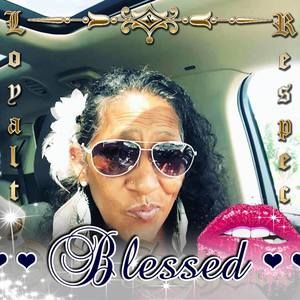 Meet your Posher, Lorna